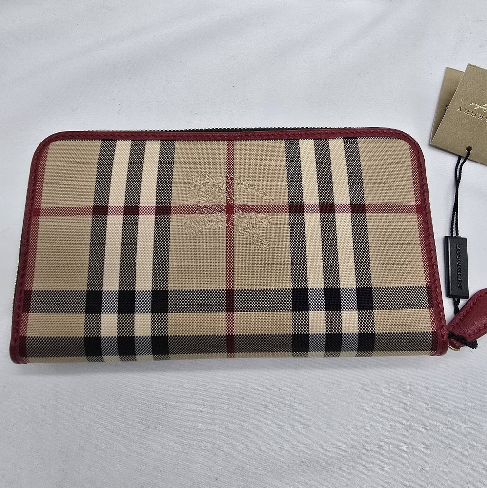 Burberry Red and Black Zip Wallet - Picture 2 of 5